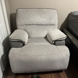 Large Recliner