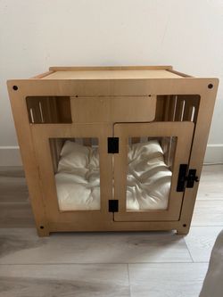 Modern dog crate
