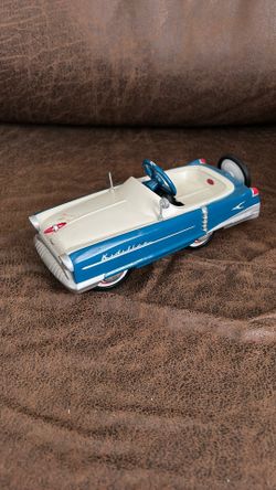 Die Cast Kidillac Pedal Car Model