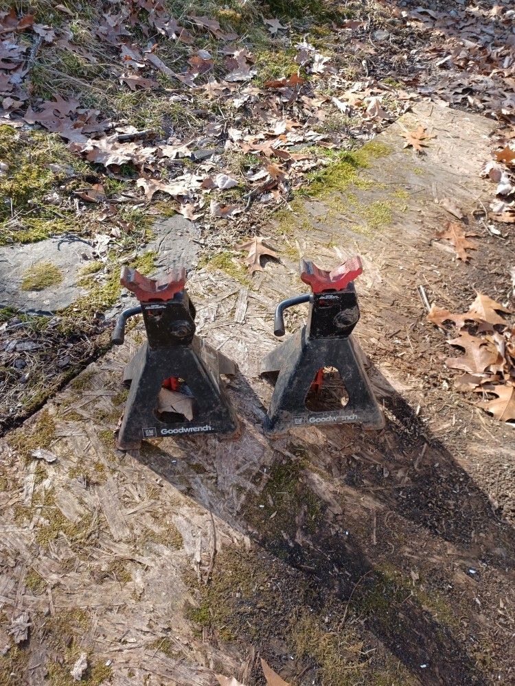 Jack Stands (GOODWRENCH)