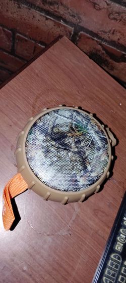 Realtree Explorer Bluetooth speaker like new