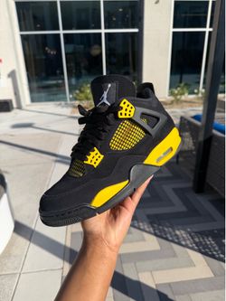 Air Jordan 4 Yellow Thunder Size 10 – Good Condition – $160 OBO 🔥👟