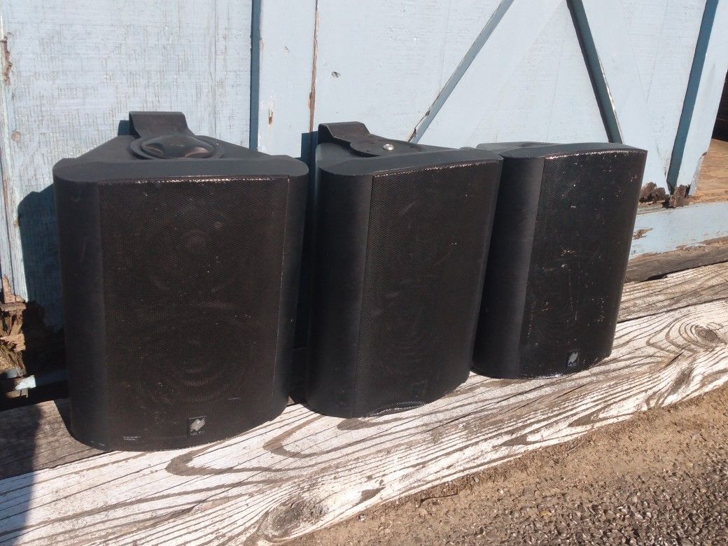 Niles OS -10 Outdoor Speakers x3