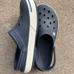 Crocks, Size 8/10
