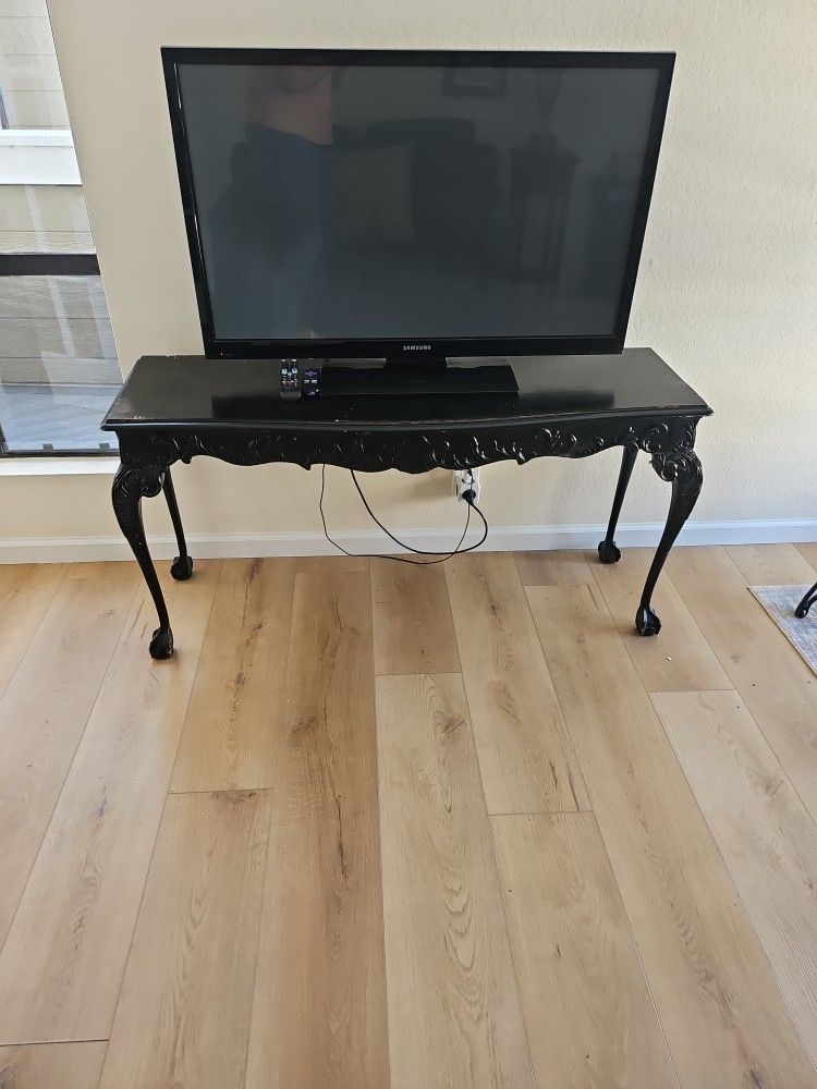 $40 Credenza Table