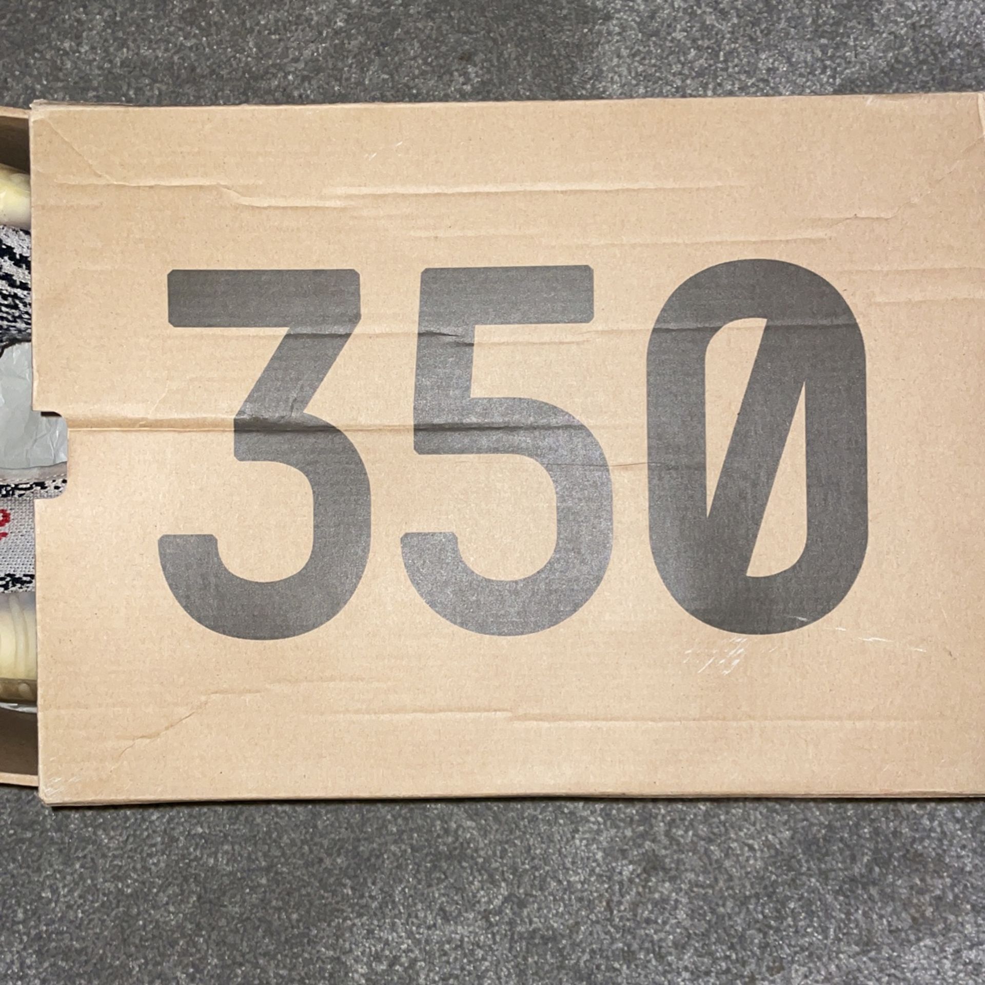 Yezzy 350 Zebra size 8.5