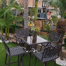 Patio table and 4 heavy-duty aluminum swivel stools