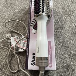 Shark SmoothStyle 2-in-1 Straightening Brush