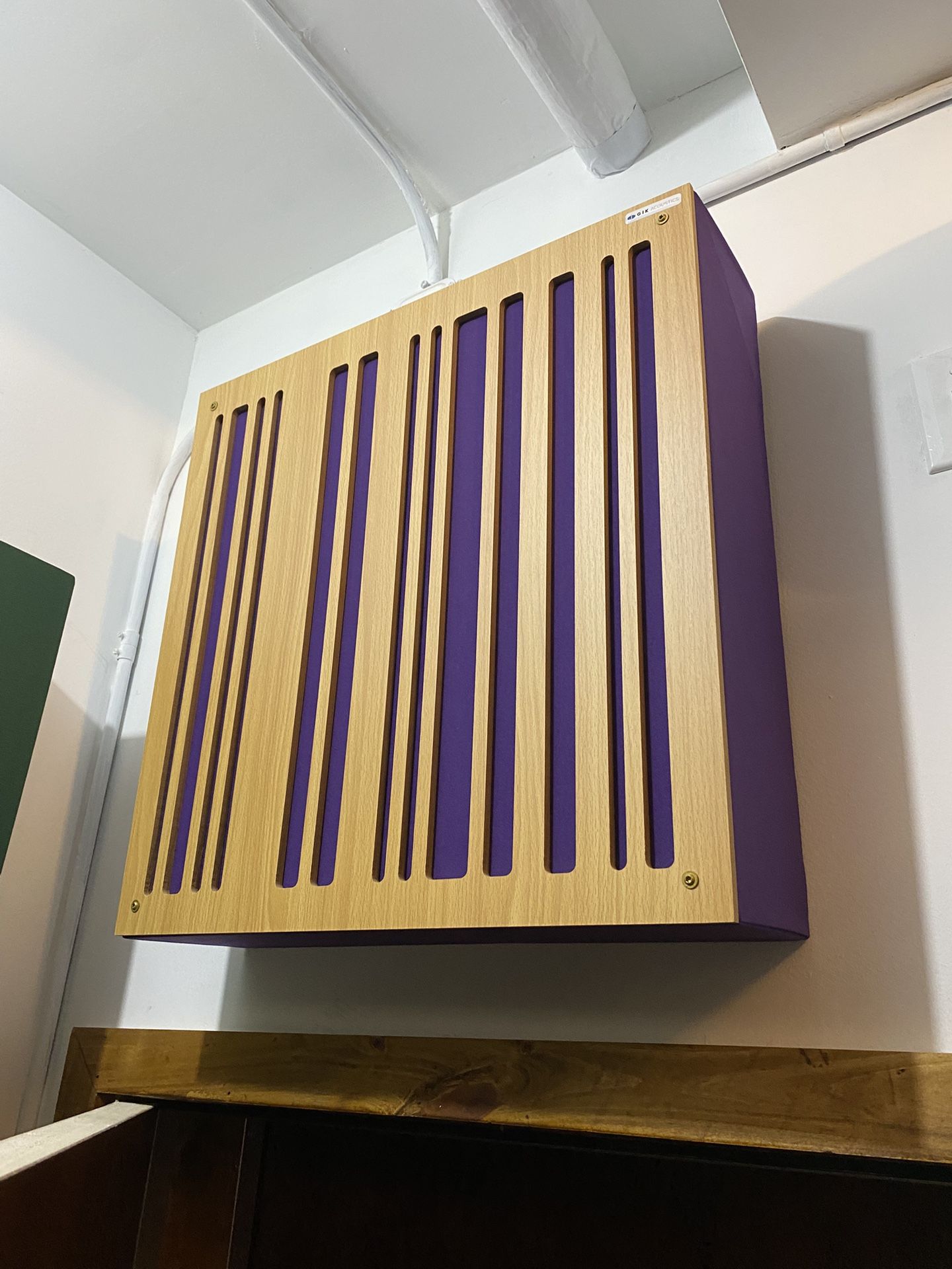 Gik Acoustics bass Traps