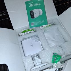 Set Of Two Security Cameras Brand New Wireless $25