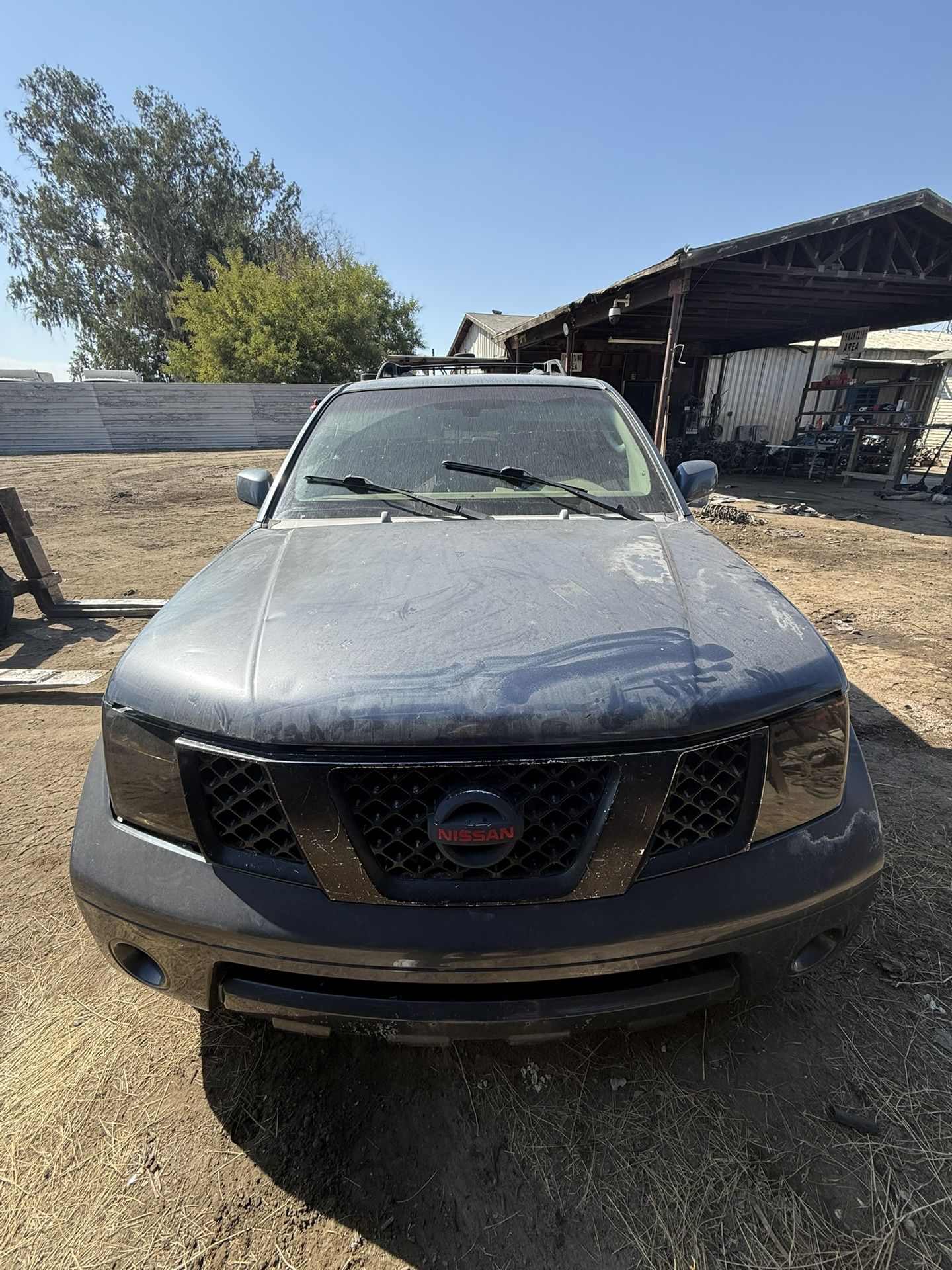 2005 Nissan pathfinder Non Running/ Parts Only‼️
