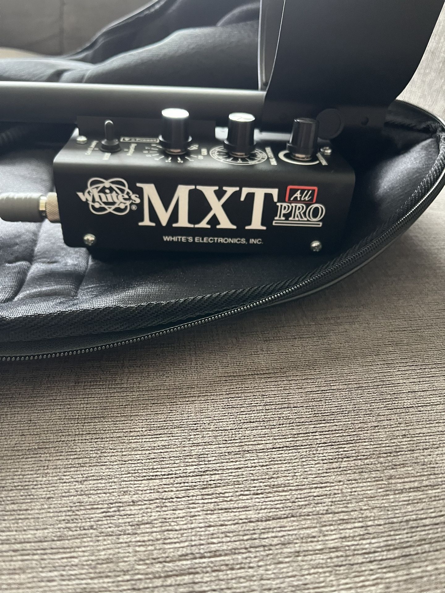 Whites Metal Detector