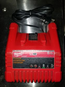 Milwaukee Battery Charger