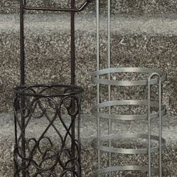 2 Toilet Paper Holders