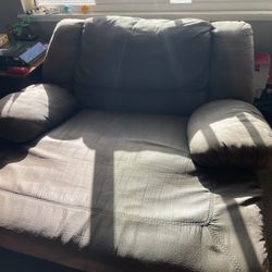 Oversized Recliner for Sale in Redding CA OfferUp