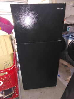 Amana Fridge Great Condition 