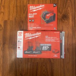 Milwaukee M12 Green Laser Cross Line Plumb Point 165” Range (3622-20) & 5.0 High Output Battery And Charger 