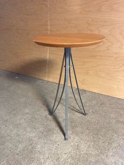Solid Wood Accent / Plant Stand Table