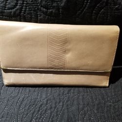 Tan Wallet
