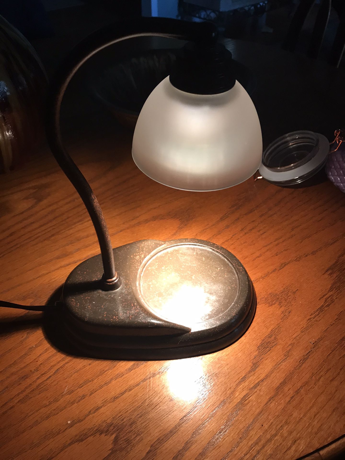 Desk top lamp