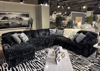 Free DELIVERY! Black Onyx Plush Corduroy 4pc Sectional with Chaise 120x100x65 six accent pillow pick up can deliver