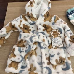 Baby Clothes And Blankets 