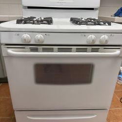 Frigidaire Gas Oven 30”