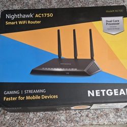 Net gear Nighthawk AC1750 Router Model #R6700