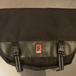 Chrome Messenger Bag (black)