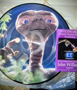 E T STEPHEN SPEALBERG SOUNDTRACK