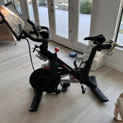 Peleton Bike