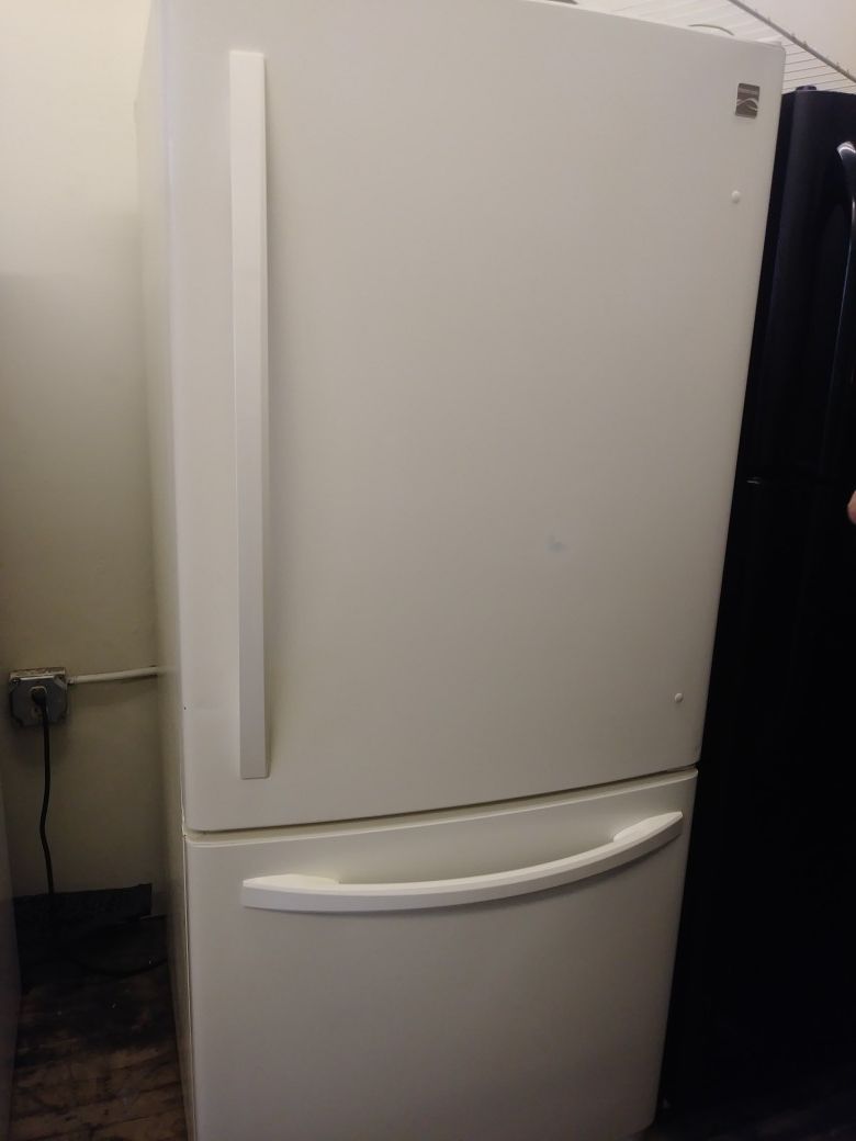 Kenmore beige bottom mount refrigerator