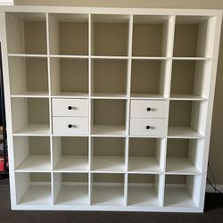 White Shelf 