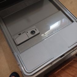Frigidaire Dishwasher