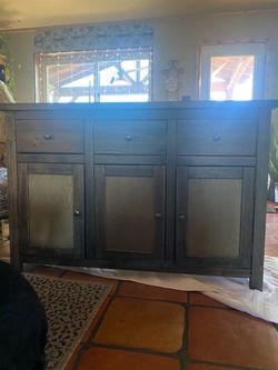 Small buffet kitchen table
