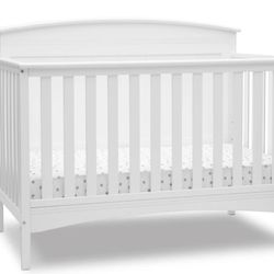 Delta 4-in-1 crib + mattress + protector