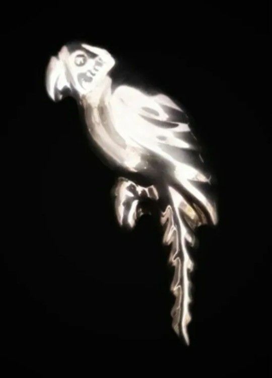 2.75" x 1" Large Solid Sterling Silver 3-D Parrot Pin Brooch. Taxco, Mexico