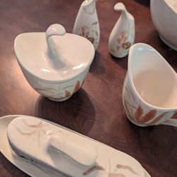 Red Wing Vintage Dinnerware 