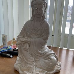 Ceramic bodhisattva Buddha