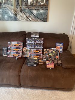 SEALED Starwars/WWE/DEADPOOL Toy Lot