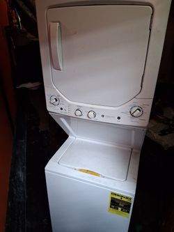 GE - 3.8 Cu. Ft. Top Load Washer and 5.9 Cu. Ft. Electric Dryer Laundry Center - White