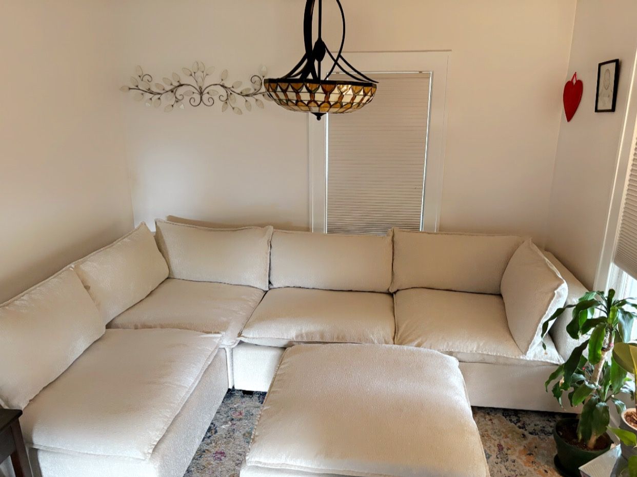 New Albany Park Kova Sectional Couch And Ottoman