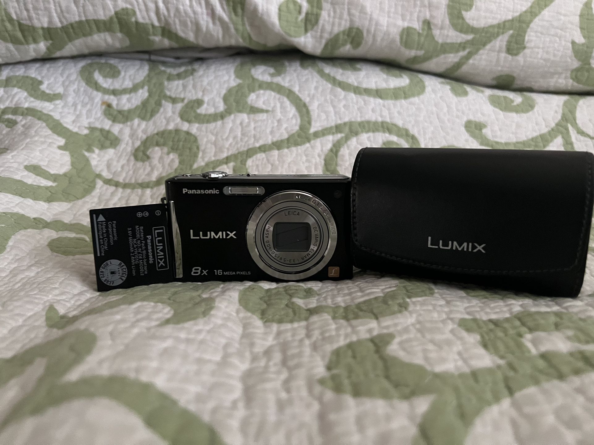 Panasonic Lumix DMC-FH27 16MP 8X Zoom Digital Camera