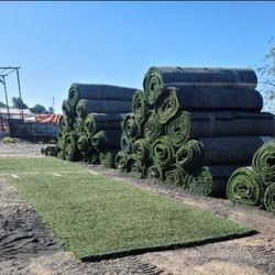 $150 PER ROLL / USED ARTIFICIAL GRASS  / SYNTHETIC GRASS 