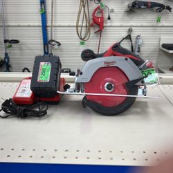 Milwaukee Cordless Circular Saw