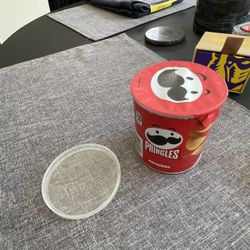!Never Used! Mini Pringles Stash Jar
