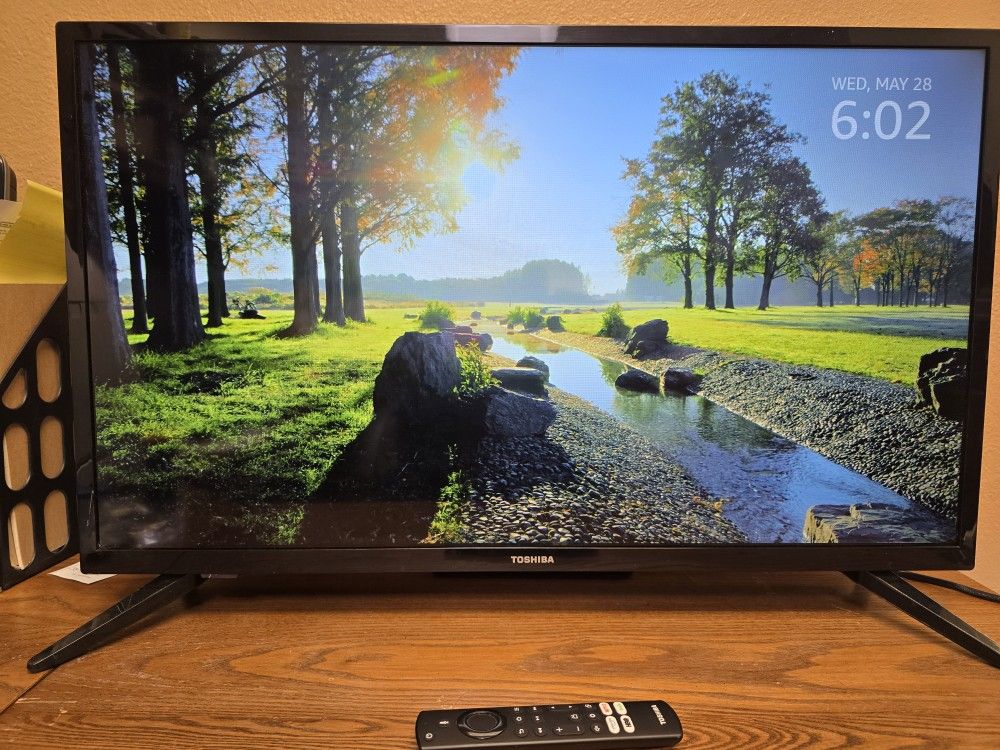 Toshiba 32" Smart TV 