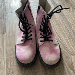 Dr. Martens Pink Tie Dye Boots (Kids)