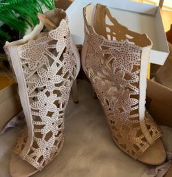 Jessica Simpson “Gessina” Heels-size 7.5