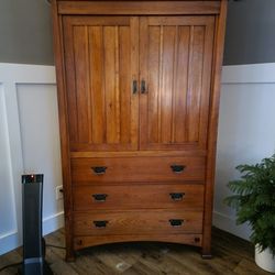 Mission Style Stickley Cabinet /Media Cabinet/entertainment Center Hard Cherry Wood Arts And Crafts